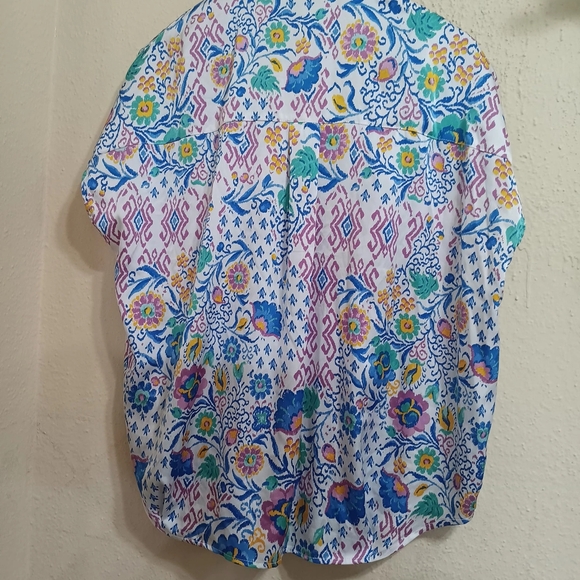 JODIFL Multicolor Floral Button Down Shirt - Picture 3 of 8